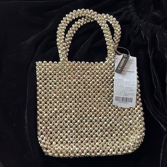 Drop ur offer for original forever 21 accessories - Picture 3 of 4